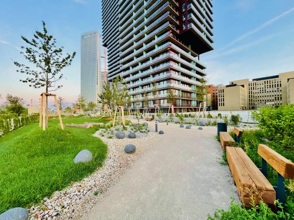 Triiiple Level 20 - Sonnenwohnen Apartment Mit Parkplatz Und Fantastischem Ausblick 비엔나 외부 사진